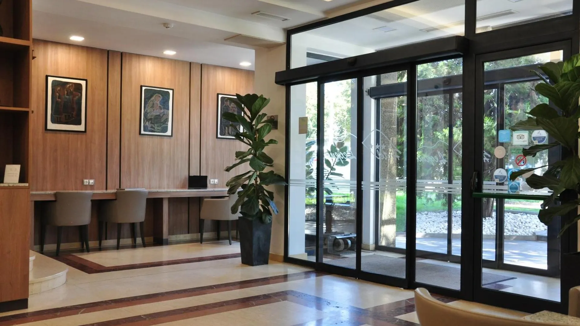 Legends Hotel Sofia 4*,  Bulgaria