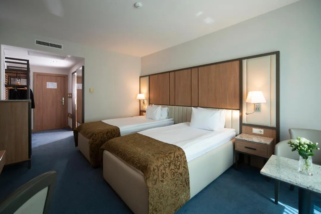 Legends Hotel Sofia 4*,